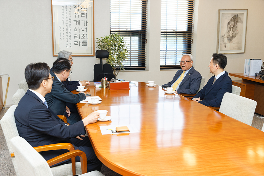 한국파인트리클럽 박명윤 명예총재 기금 전달식