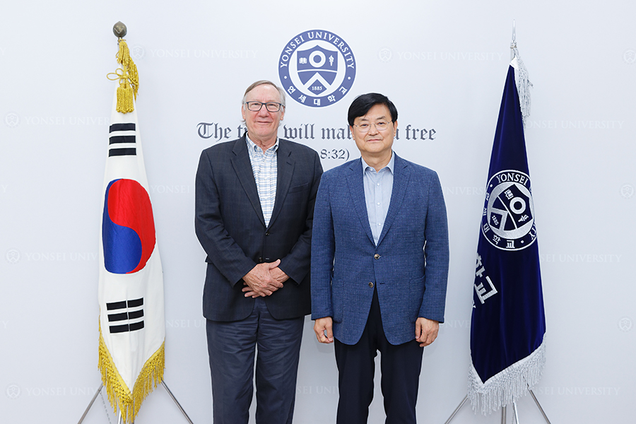 미시간 대학 포레스트 교수 접견